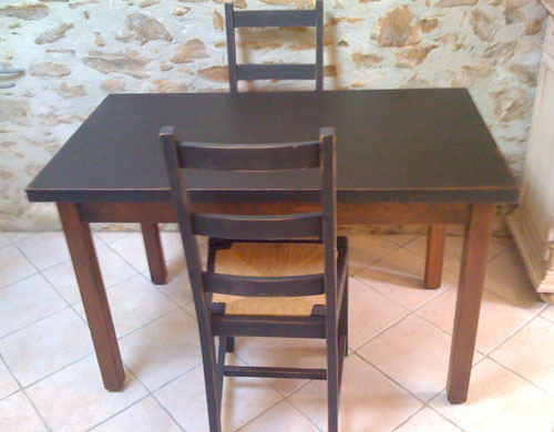 old french table and 2 chiars